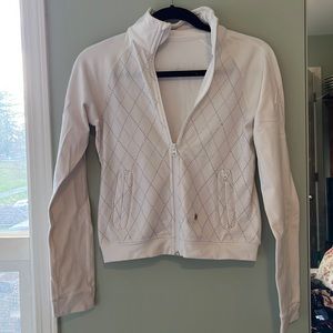 Vintage lululemon zip top in mint condition!